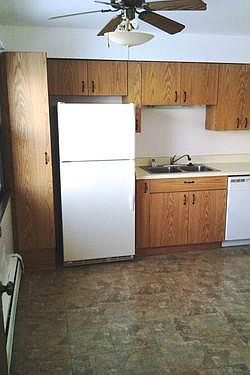 2nd image of 425 N Stephen Dr APT 3