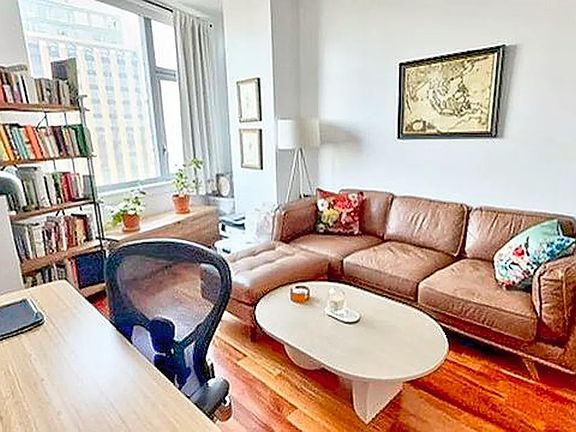 3rd image of 100 Jay St APT 22G