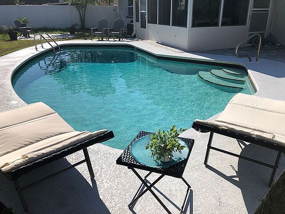 4th image of 2303 Republic Dr