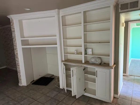 1326 Oak Terrace Ct APT 15, Sacramento, CA 95825