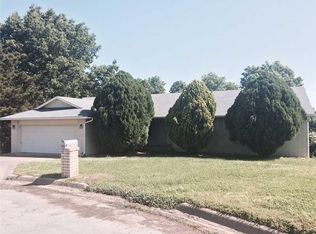 1505 E Twin Lakes Dr, Rogers, AR 72756