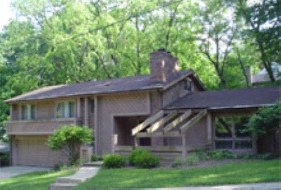 1st image of 325 Dehart St