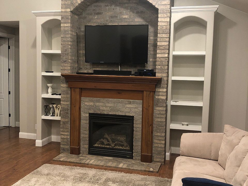 2nd image of 2322 Concord Ave