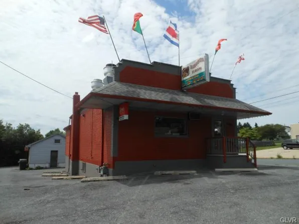 954 Pembroke Rd, Freemansburg, PA 18017