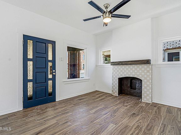 4th image of 3814 Hueco Ave