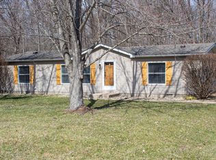 1863 Woodland Dr N, Fayetteville, OH 45118