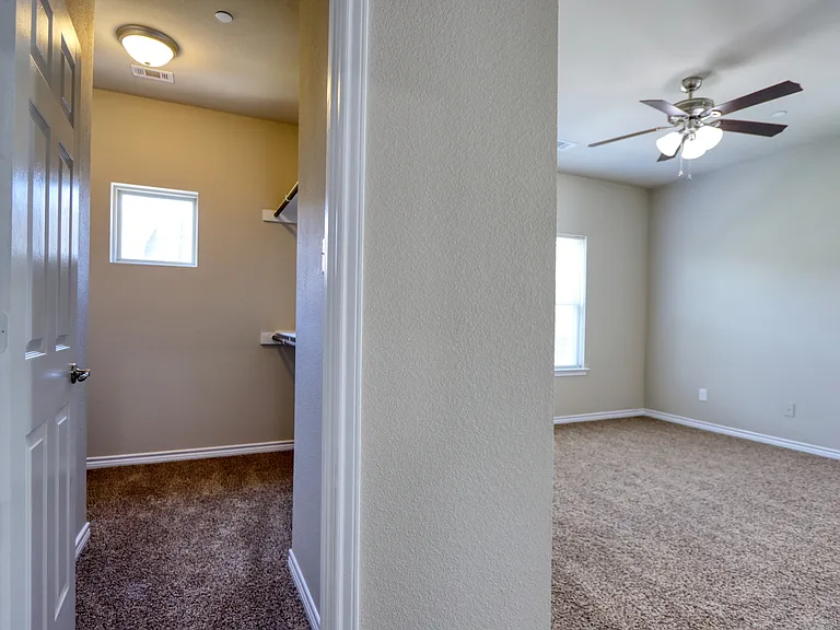 Master entry with large closet