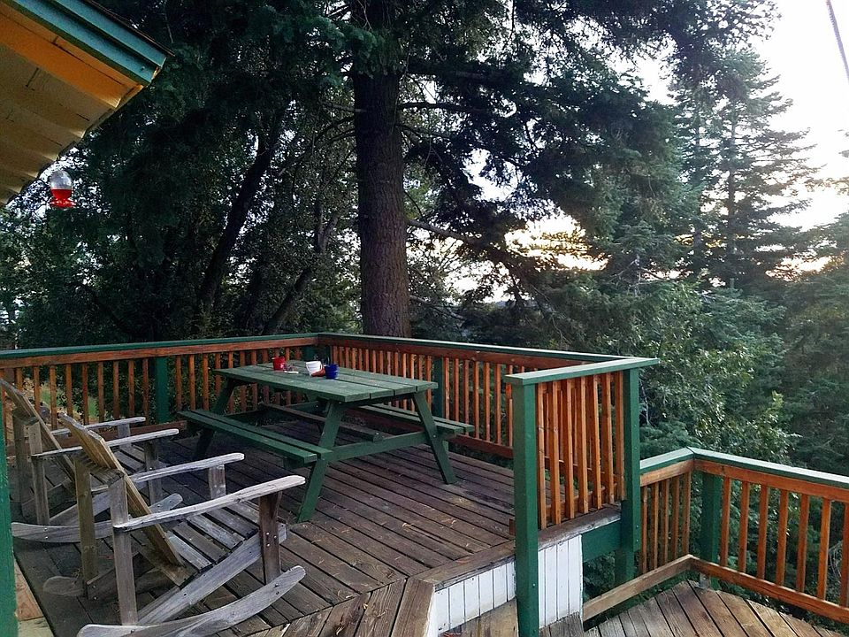 2nd image of 826 Lo Ln