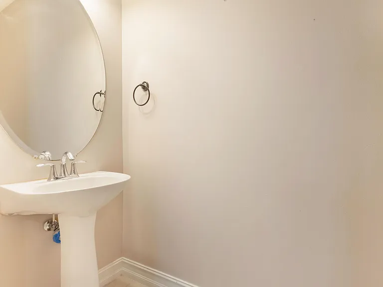 110 W Coda Cir — Photo 15