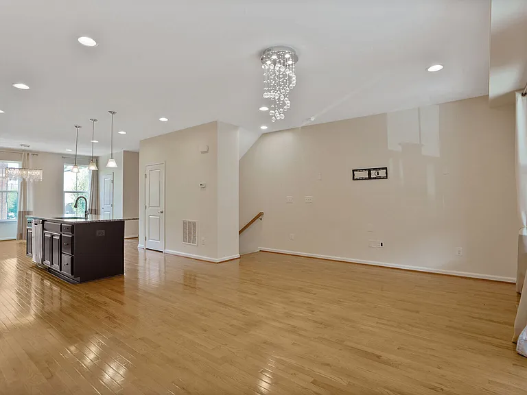 43393 Charitable St — Photo 12