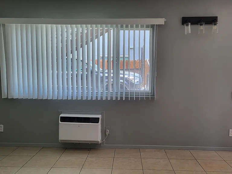 82259 Valencia Ave #C — Photo 2