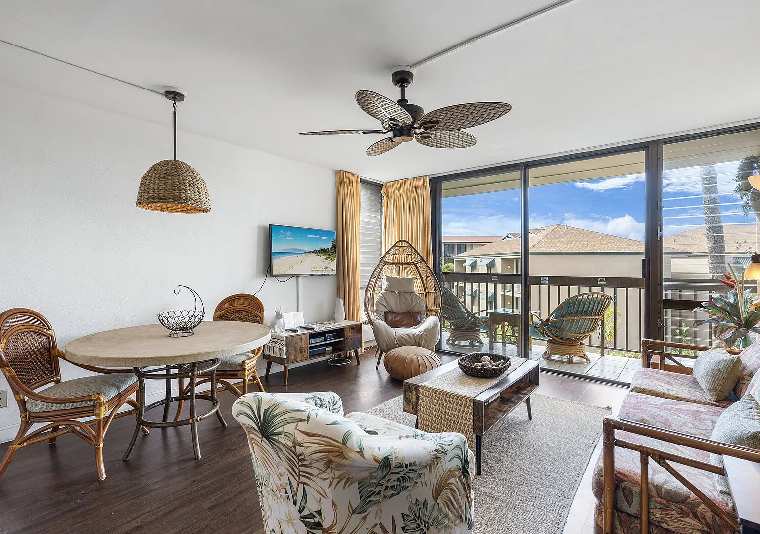 Maui Vista 2-301 - Modern and Bright Renovation in Building 2, No — Photo 1