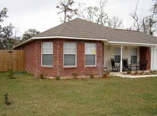 2613 N 7th St, Ocean Springs, MS 39564