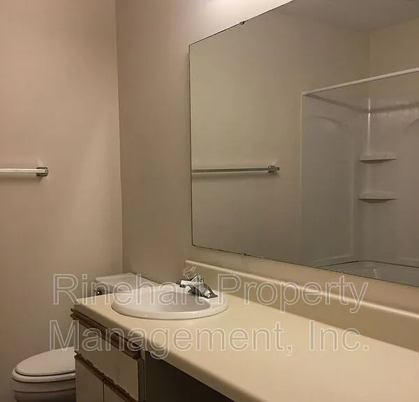 1573 Hunt Club Ct — Photo 13