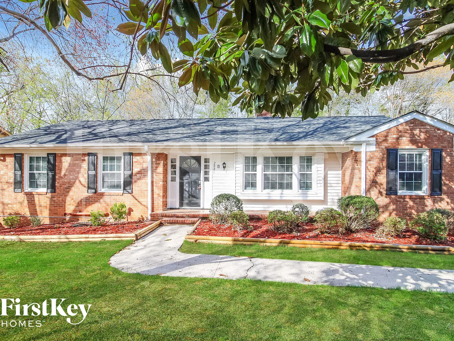 4 bed, 3.0 bath, 2769 sqft, $2,470 — Photo 1