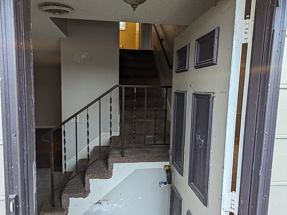 4th image of 612 Andrea Ct