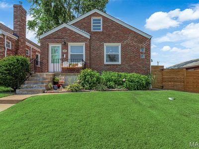 5660 Pernod Ave, Saint Louis, MO, 63139