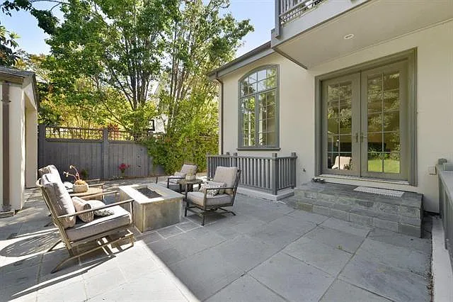 333 Santa Rita Ave — Photo 39