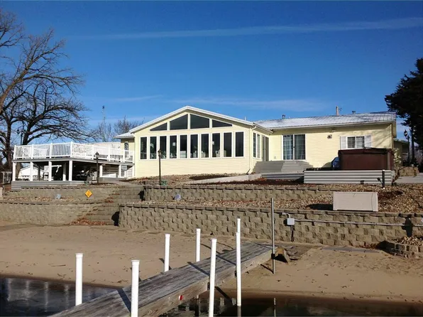 20628 264th St, Delhi, IA 52223