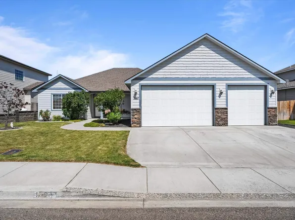 1867 S Fescue St, Kennewick, WA 99338