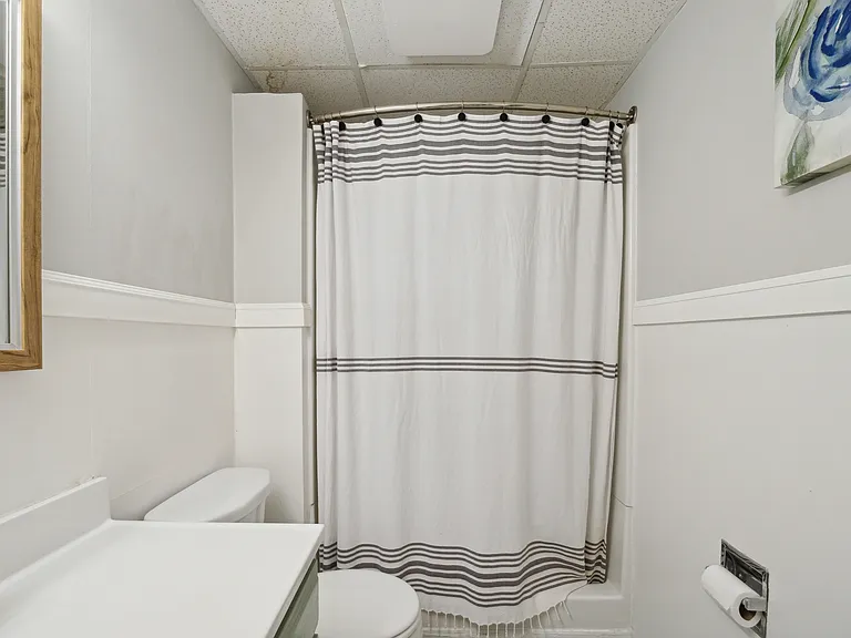 2480 Collegewood St — Photo 23