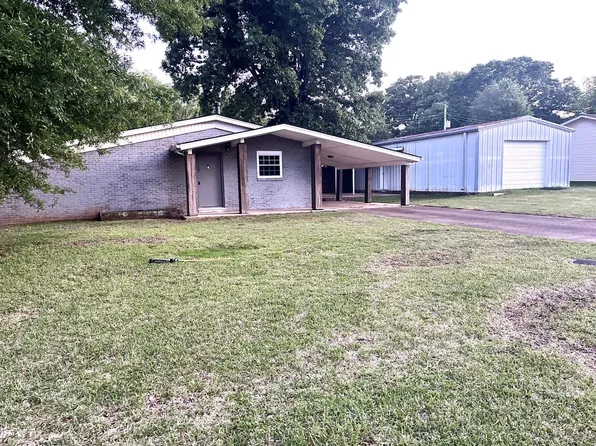 1612 Tennessee St, Sheffield, AL 35660