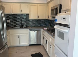 Corteen Towers, Valley Village, CA 91607