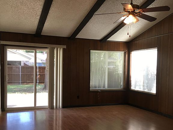 5th image of 2926 Carnaby Ln #3
