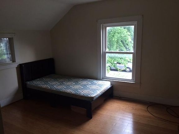 Upstairs Bedroom (Furniture is not included!)