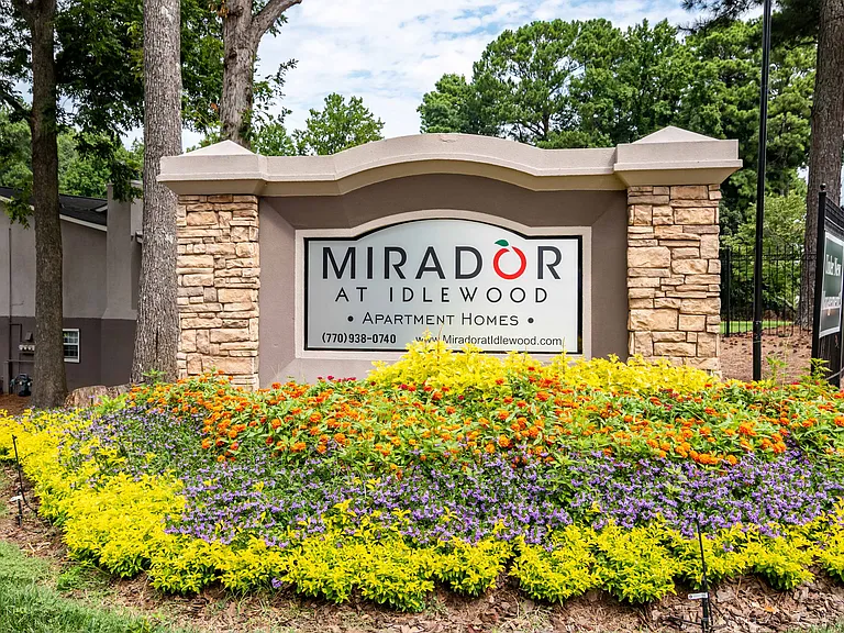 Mirador at Idlewood — Photo 13