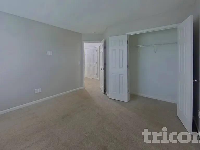 7145 Streator Ct — Photo 17