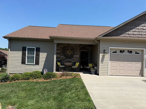 505 2nd Street Pl NE #V-1, Conover, NC 28613