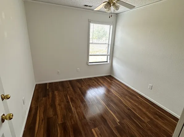 47 Roberts Dr, Edgewood, NM 87015