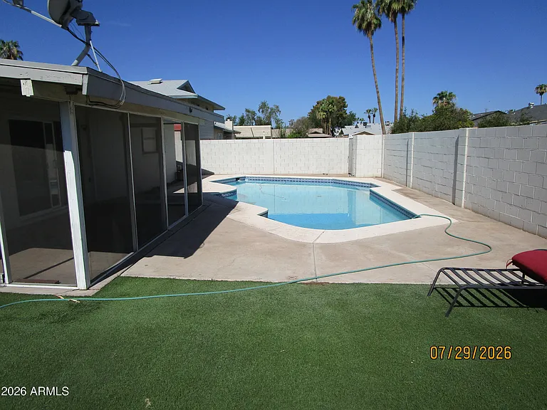 1316 E Donner Dr — Photo 21