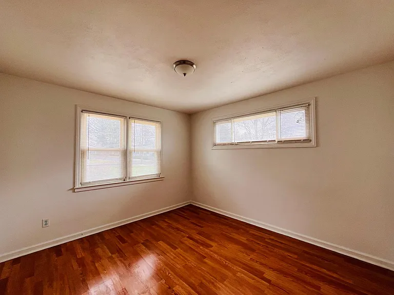 91 Green Manor Rd — Photo 13