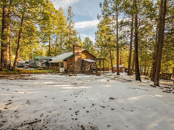 3rd image of 41919 Chipmunk Ln