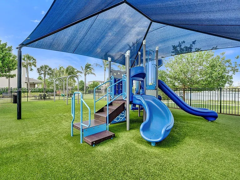 12474 Solana Bay Cir — Photo 82