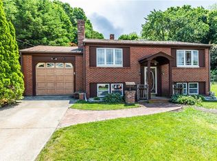 702 Knollwood Dr, Woonsocket, RI 02895