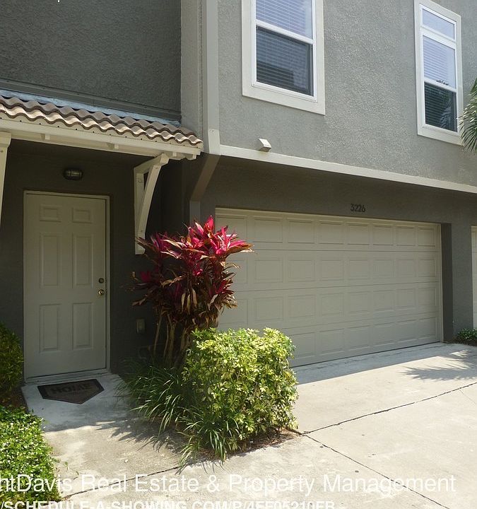 1st image of 3226 Marcellus Cir