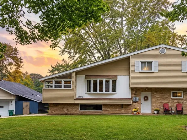 1432 Melbourne Rd, Vienna, OH 44473