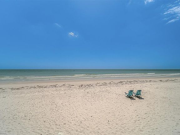 5th image of 16450 GULF BOULEVARD #565