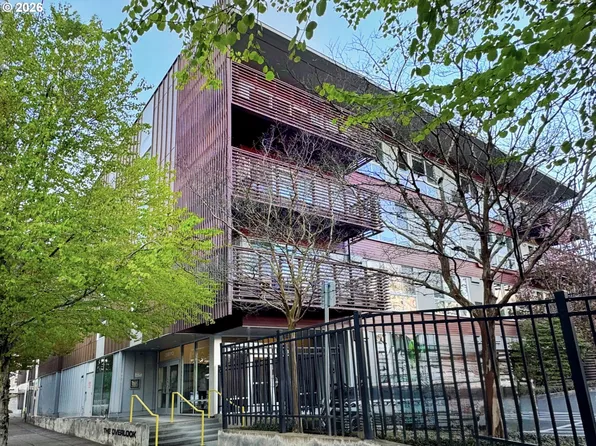 3970 N Interstate Ave Unit 403, Portland, OR 97227