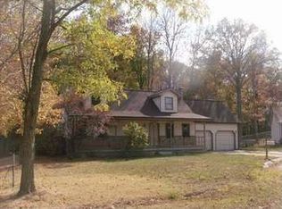 10 Lakewood Dr, Trafalgar, IN 46181
