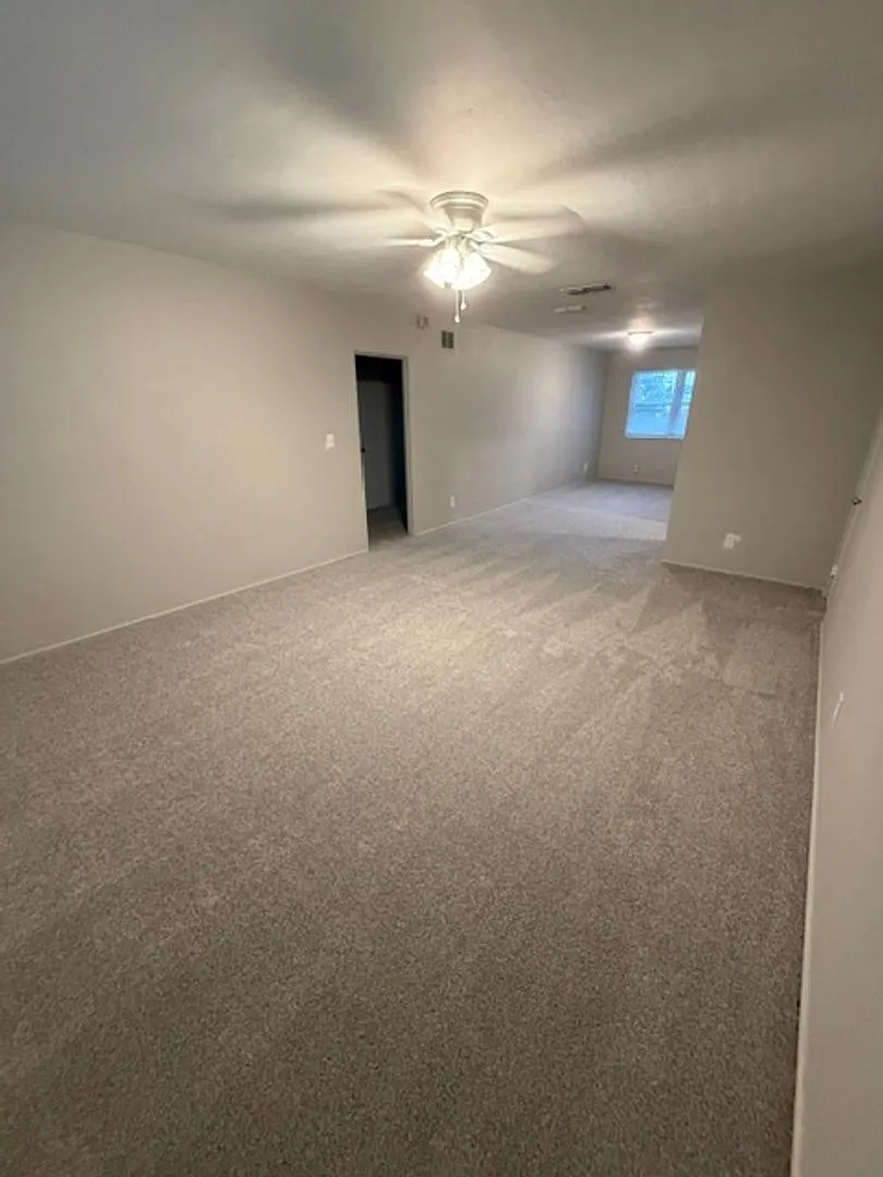 2117 Spring Park Rd. — Photo 2