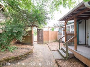 146 NE Edison St APT A, Hillsboro, OR