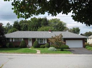 418 7th St, Whitehall, PA 18052