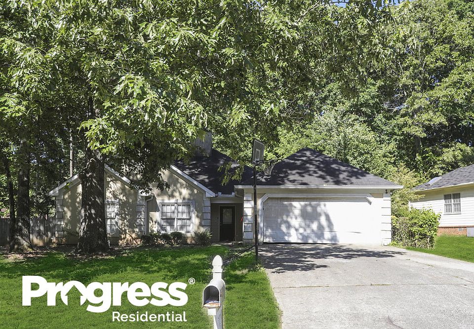 1st image of 2851 Park Chase Dr