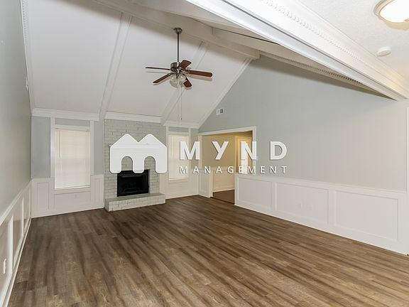 4th image of 447 Griffon Dr