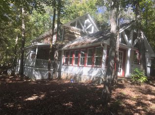 1397 Autumn Blue Ln, Rock Island, TN 38581