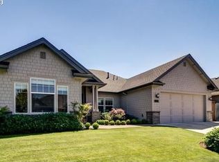 118 Stonehaven St, Eugene, OR 97404